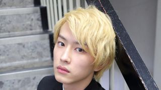 謎だらけのアーティストをどう演じる？新人俳優がみせた役づくり