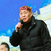 泉谷しげる、小さな子どもたちに優しさを説く