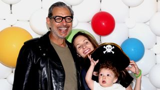 62歳で初めてパパになった『インデペンデンス・デイ』俳優に第2子誕生予定!