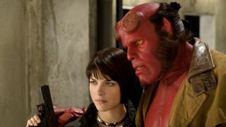 『ヘルボーイ』第3弾を観たいかー!デル・トロ監督がTwitterで投票呼びかけ中!