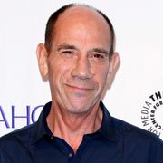 『ロボコップ』「NCIS:LA」のミゲル・ファーラー死去 ジョージ・クルーニーのいとこ