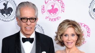 79歳ジェーン・フォンダ、8年交際の音楽プロデューサー、リチャード・ペリーと破局