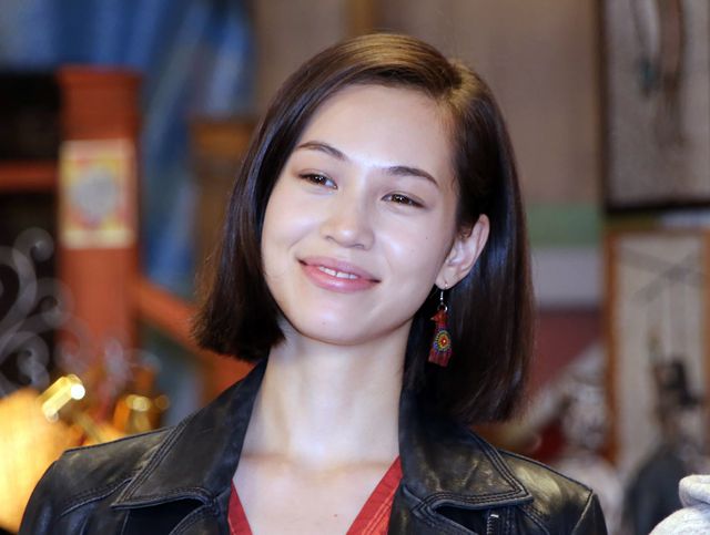 水原希子、男目線の見解に反論「それで私のツインテール姿が厳しいと」