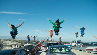 『ラ・ラ・ランド』のオープニングは多様性を象徴する名シーン!