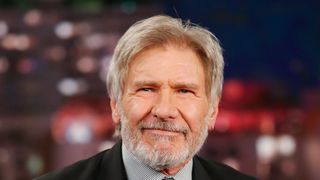 あわや大事故…ハリソン・フォード74歳が操縦する飛行機、旅客機とニアミス