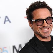 ロバート・ダウニー・Jr、ヤギの睾丸を人間に移植したニセ医者役!リンクレイター監督とタッグ
