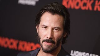 キアヌ・リーヴス52歳、身を固めて子供を持つには「遅すぎる」