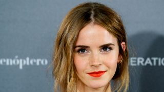 エマ・ワトソンのオシャレの秘密が丸わかり!ファッション&メイク用インスタ開設