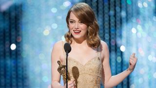 エマ・ストーン、『ラ・ラ・ランド』作品賞取り消しの珍事にも「最高！『ムーンライト』マジで大好き！」