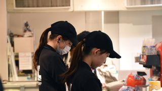 福島の映画館の笑顔と静寂 地震の時刻にあわせ館内は黙祷