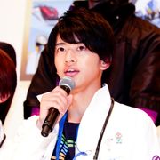 仮面ライダーエグゼイド飯島、スーパー戦隊との共演に笑顔