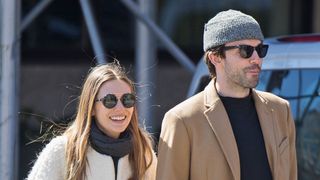 『キャプテン・アメリカ』エリザベス・オルセン、歌手と熱愛！