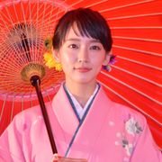 吉岡里帆、初恋相手にストーカー!?わんぱくな男の子との恋明かす