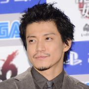 小栗旬がジャニーズを攻略しつつある…連絡先知ってるリストに驚き!