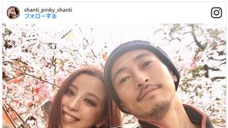 窪塚洋介、妊娠中の妻・PINKYと安産祈願デート