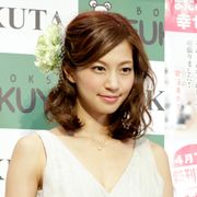 妊娠中の安田美沙子、おなかの子に「ごめんね」転倒で病院へ