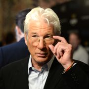 リチャード・ギア、反中国発言でハリウッド追放