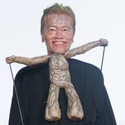 コワモテ遠藤憲一、25センチの木に変身!自分の職業がわからなくなる