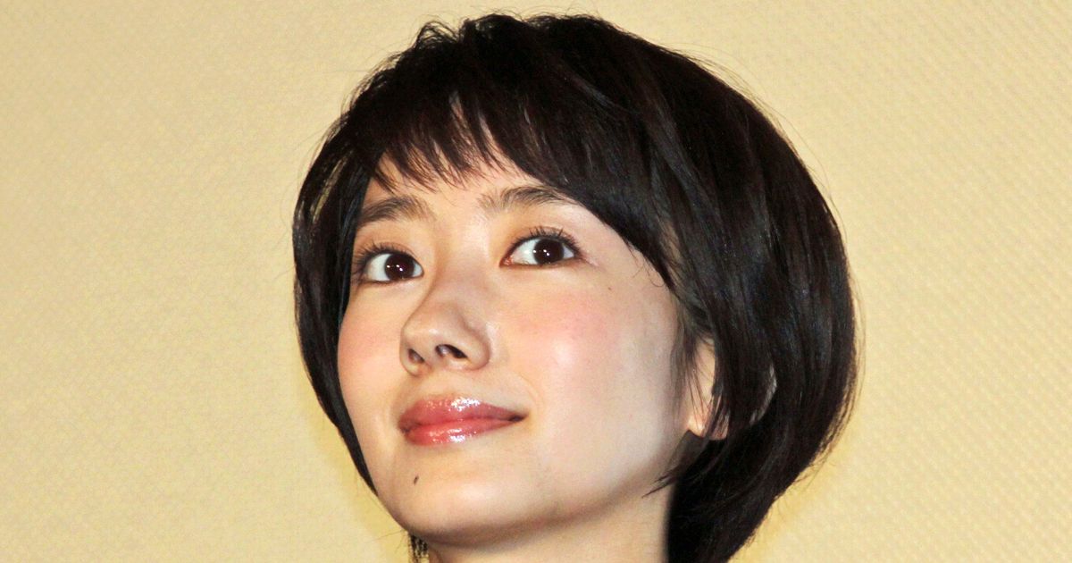 波瑠、不倫妻役に批判の声も…ブログで反論 シネマトゥデイ