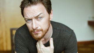 23人格者役ジェームズ・マカヴォイ、自分の演技に満足できず怒って手を骨折