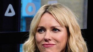 ナオミ・ワッツ、シングルマザーとしての子育ての難しさを語る