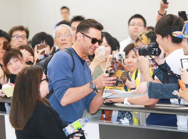 精一杯のファンサービスで歓迎に応えたヒュー・ジャックマン