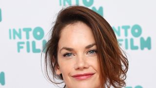 急死した夫はスパイだった…祖母の人生を孫の「アフェア」女優が演じる