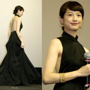 “台湾のカトパン”ジエン・マンシュー、背中丸出しドレスで日本を魅了!