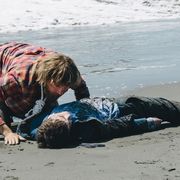 ダニエル・ラドクリフがまさかの死体役!『スイス・アーミー・マン』日本公開決定