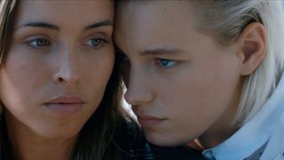レオ様似!ユニセックスな“ネオイケメン”女優初挑戦!10月日本公開