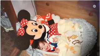 まさに天使!足立梨花の幼少期写真にファン歓喜