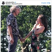 17歳差の恋人と!「ドールハウス」エリザ・ドゥシュクが婚約
