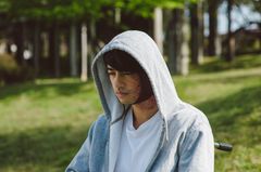 002