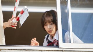 広瀬すず“響ちゃんヘア”がかわいい 髪ばっさりショートに