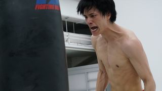 まるで別人！鈴木伸之、壮絶肉体改造でムッキムキ