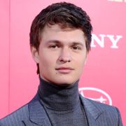 大統領に就任する前から英雄だった!若き日のジョン・F・ケネディ役にアンセル・エルゴート