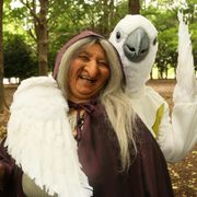 兄妹による魔女殺しは正当防衛…?「昔話法廷」8月放送の新作に「ヘンゼルとグレーテル」「さるかに合戦」