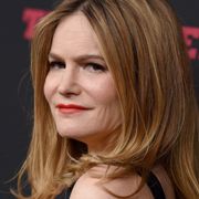 カンバーバッチ新ドラマ!ジェニファー・ジェイソン・リー出演