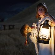 呪われたアナベル人形の起源に迫る…人気ホラーシリーズ最新作10月日本公開