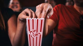 海の日3連休は映画激戦!『銀魂』『ポケモン』『カーズ』…どれ観る!?
