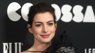 実写バービー人形役はアン・ハサウェイか？