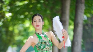 この美脚…！中村アンが妖艶な“悪女”役に挑戦