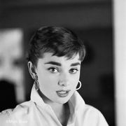 オードリー・ヘプバーンの写真展が開催!永遠の妖精の魅力に迫る