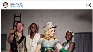 マドンナ、59歳に！子供6人全員集合の家族写真を初公開