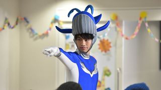 斎藤工、ぴっちり衣装でクジラーマン！「最上の命医」で