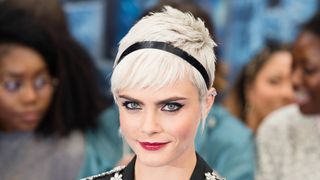 カーラ・デルヴィーニュ、オーランド・ブルームの新ファンタジードラマで妖精に!