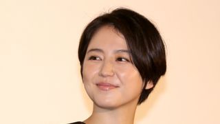 長澤まさみ、松田龍平と夫婦役で「侵略されました」