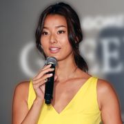 すみれ、イケメン弟も 複雑な家庭環境にファン驚き