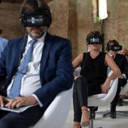 まるで映画の中!ベネチア映画祭新設のVR部門とは?