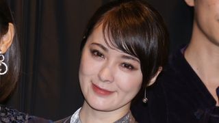 占い大好き貫地谷しほり、占いで登壇衣装をチョイス